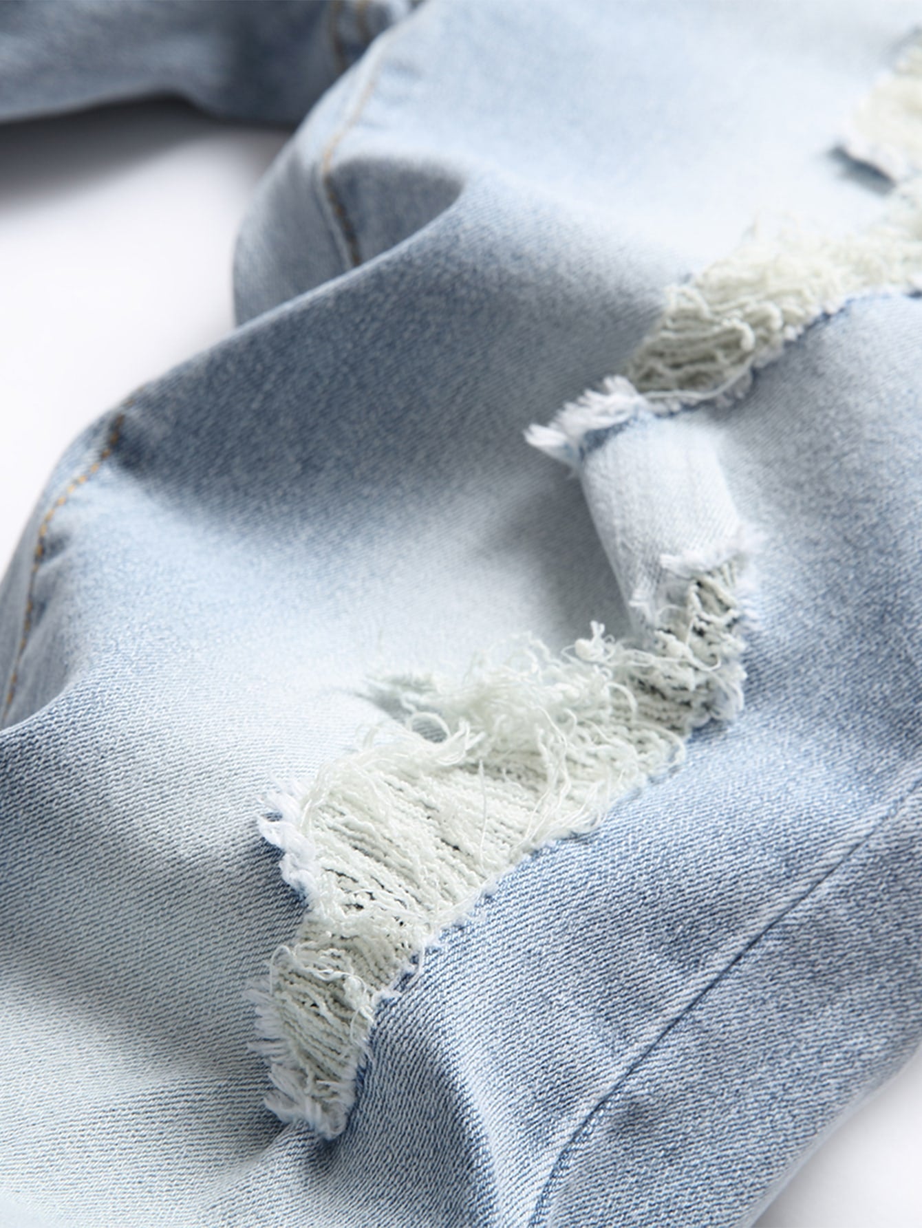Manfinity LEGND Men Cotton Slant Pocket Ripped Jeans