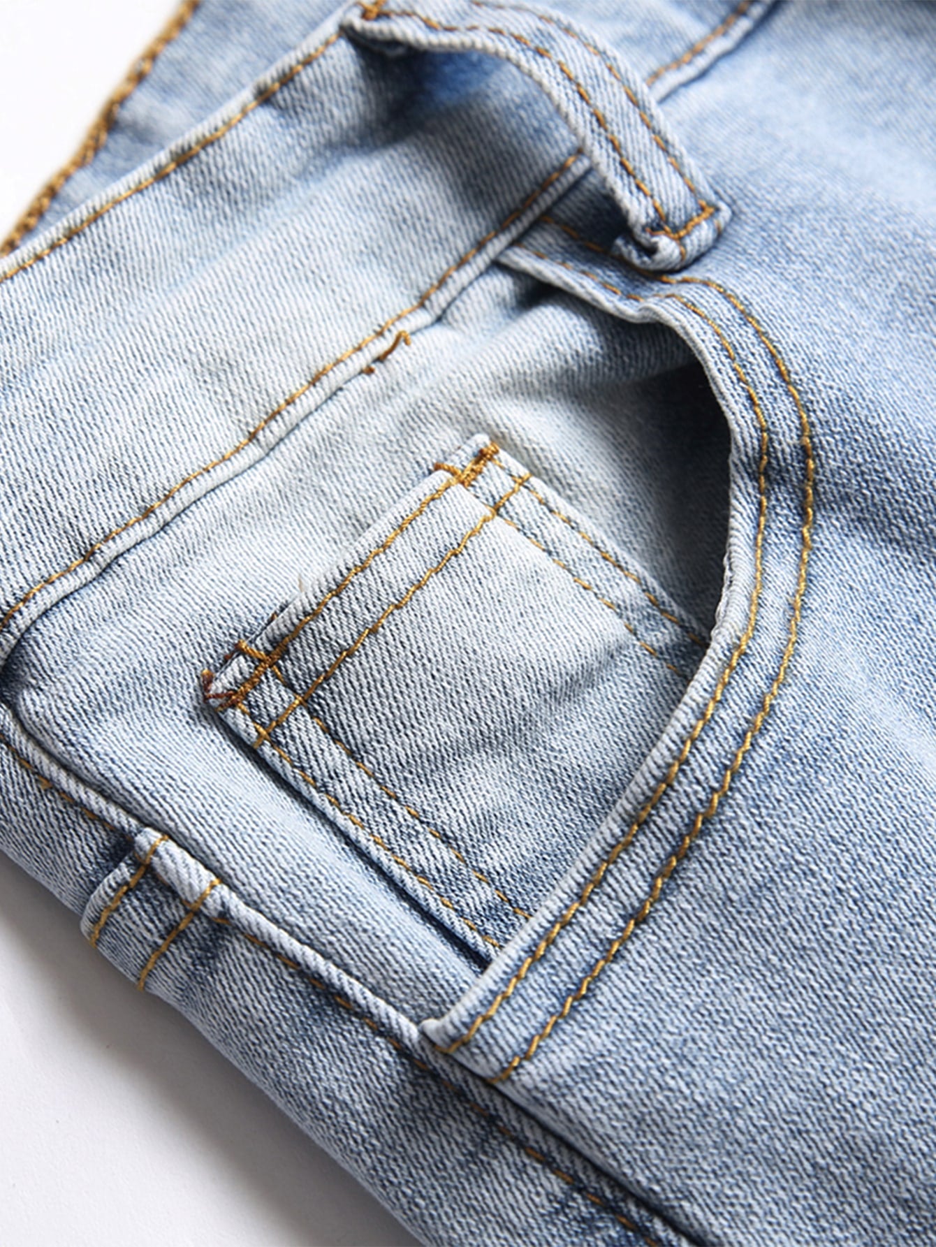Manfinity LEGND Men Cotton Slant Pocket Ripped Jeans