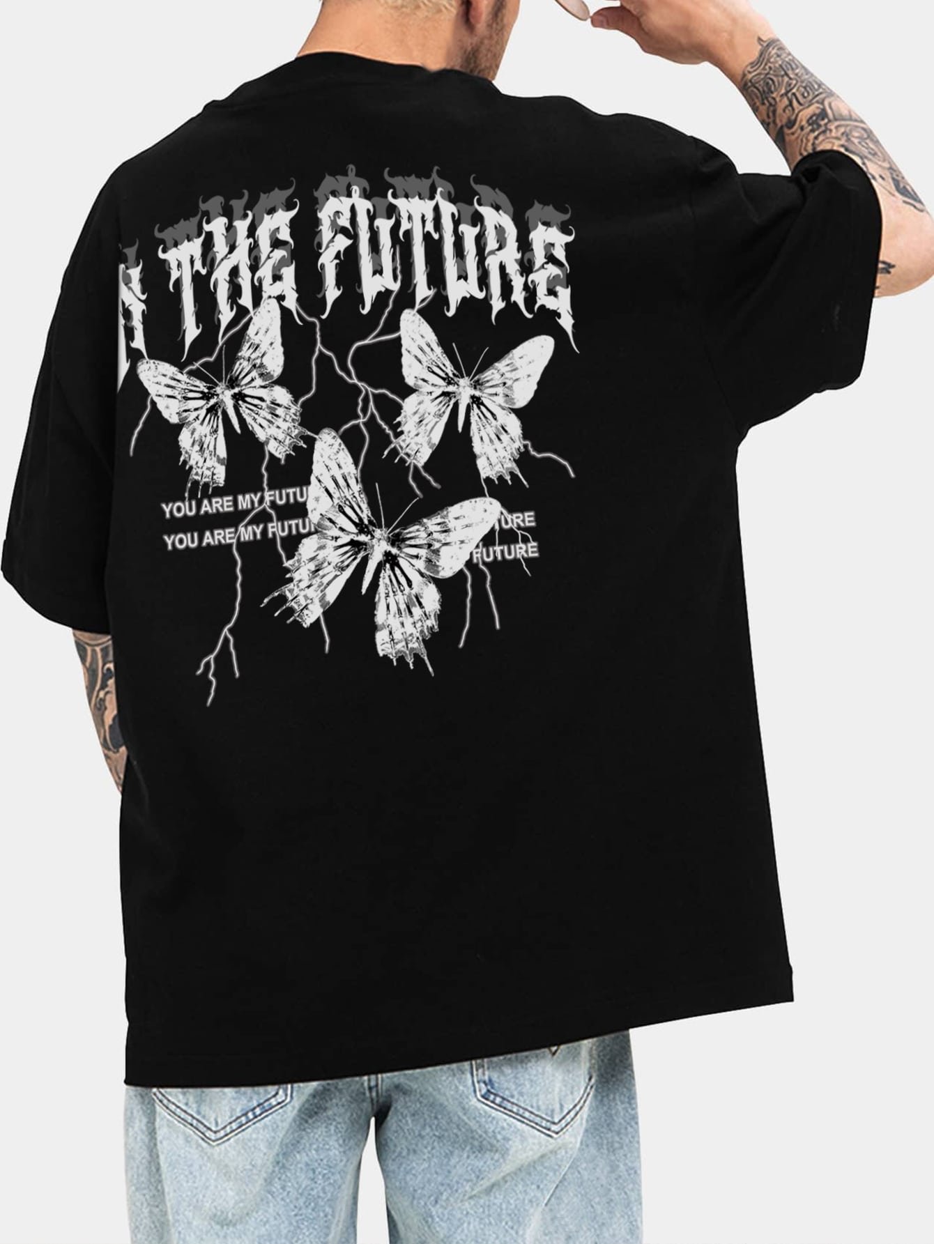 Manfinity EMRG Men Butterfly Slogan Graphic Tee