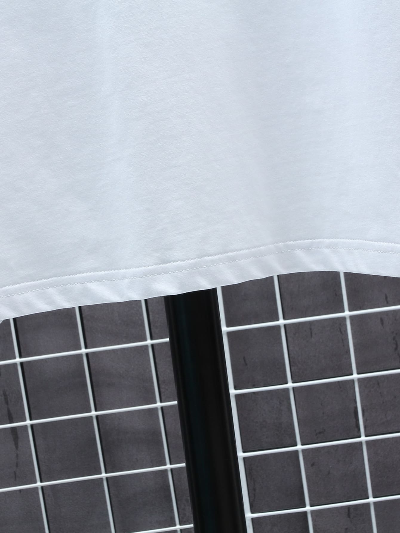 Manfinity EMRG Men Butterfly Slogan Graphic Tee
