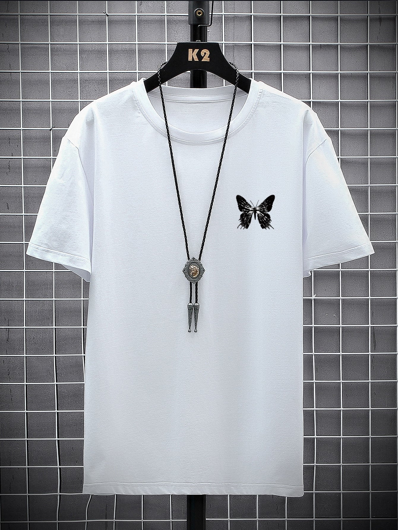 Manfinity EMRG Men Butterfly Slogan Graphic Tee
