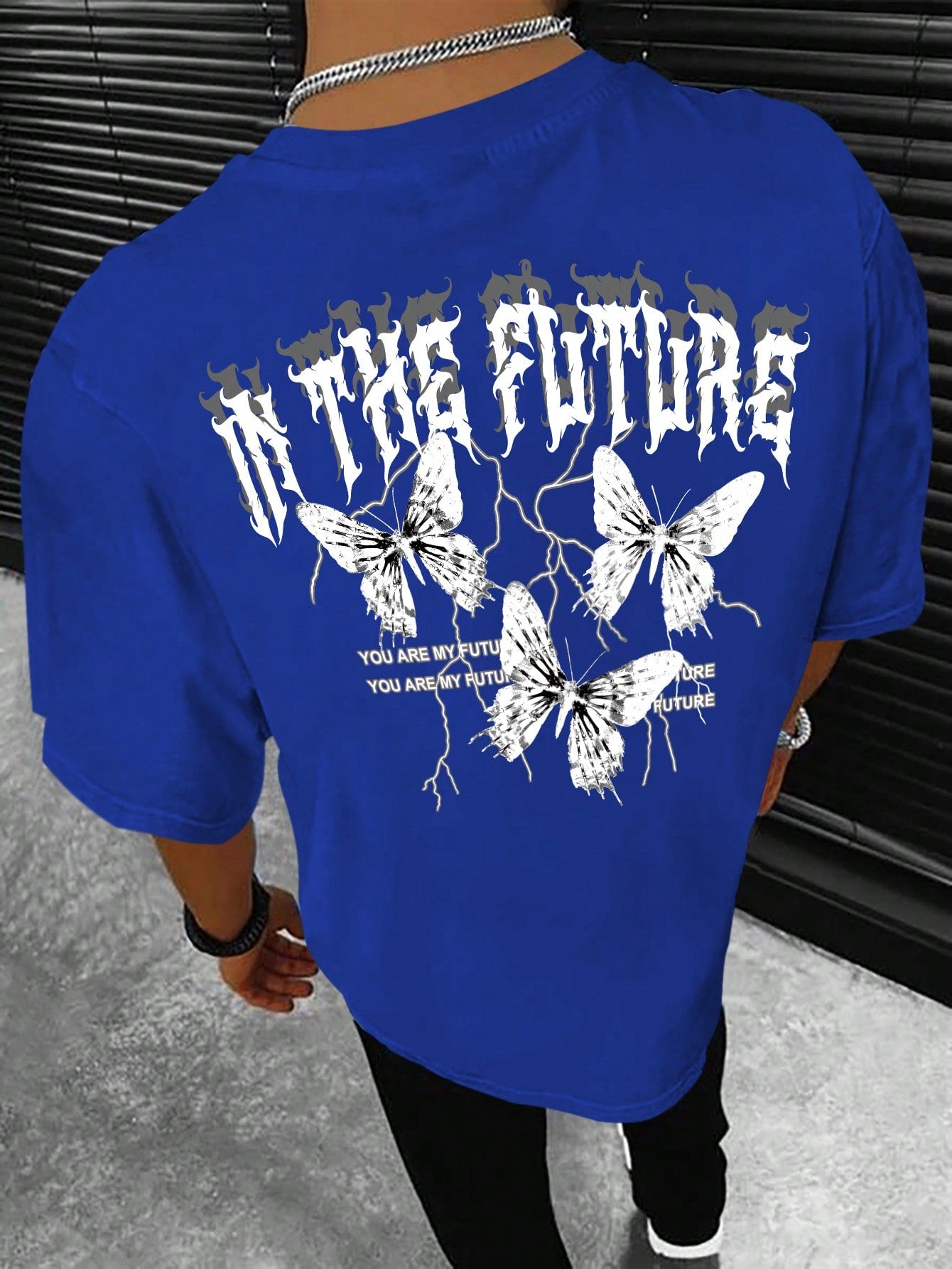 Manfinity EMRG Men Butterfly Slogan Graphic Tee