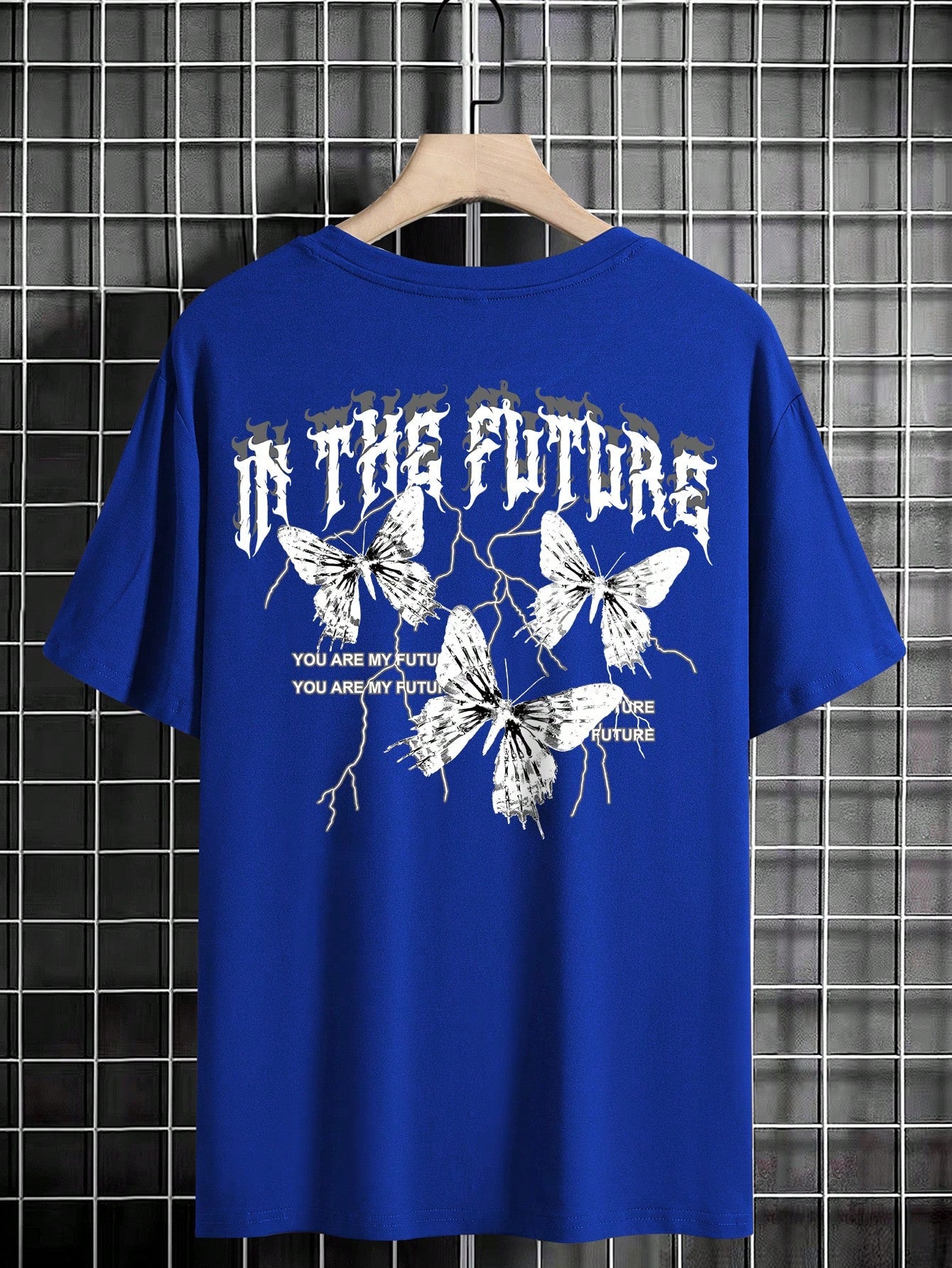 Manfinity EMRG Men Butterfly Slogan Graphic Tee