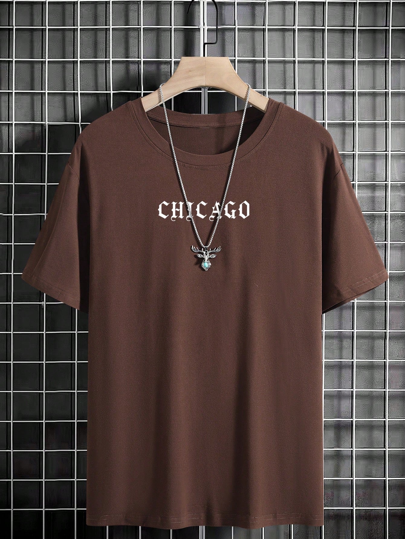 Manfinity EMRG Men Hands And Slogan Graphic Tee
